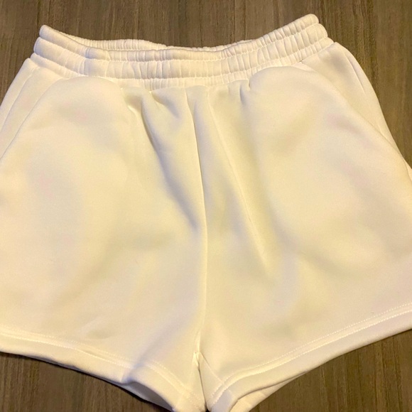 SHEIN Other - Sweat shorts